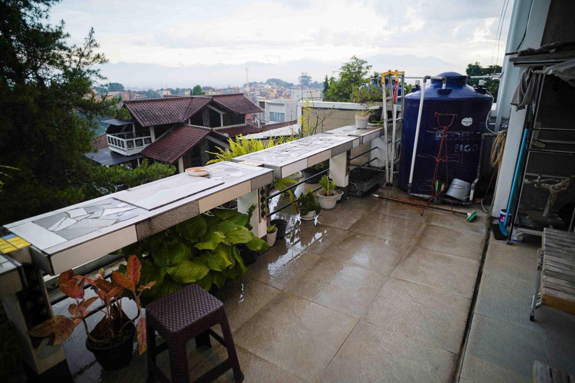 Schones Haus Private Pool & Netflix By Grorental Bandung Exterior foto