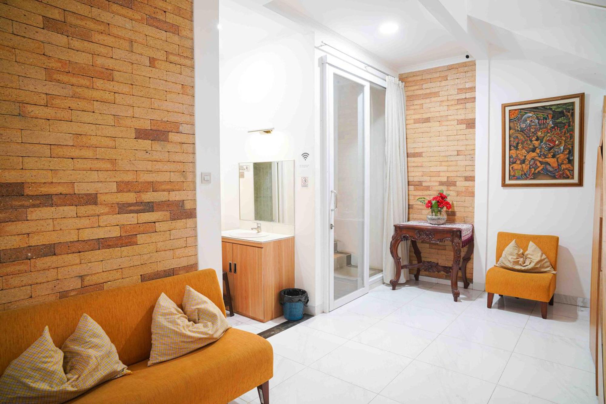 Schones Haus Private Pool & Netflix By Grorental Bandung Exterior foto